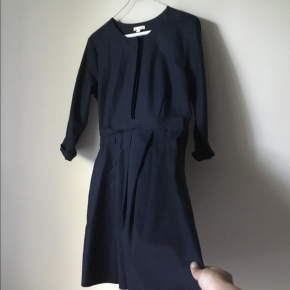 GAP Dress👗 Size 6 🦋 Pretty Pleats 🌟 - Picture 2 of 3